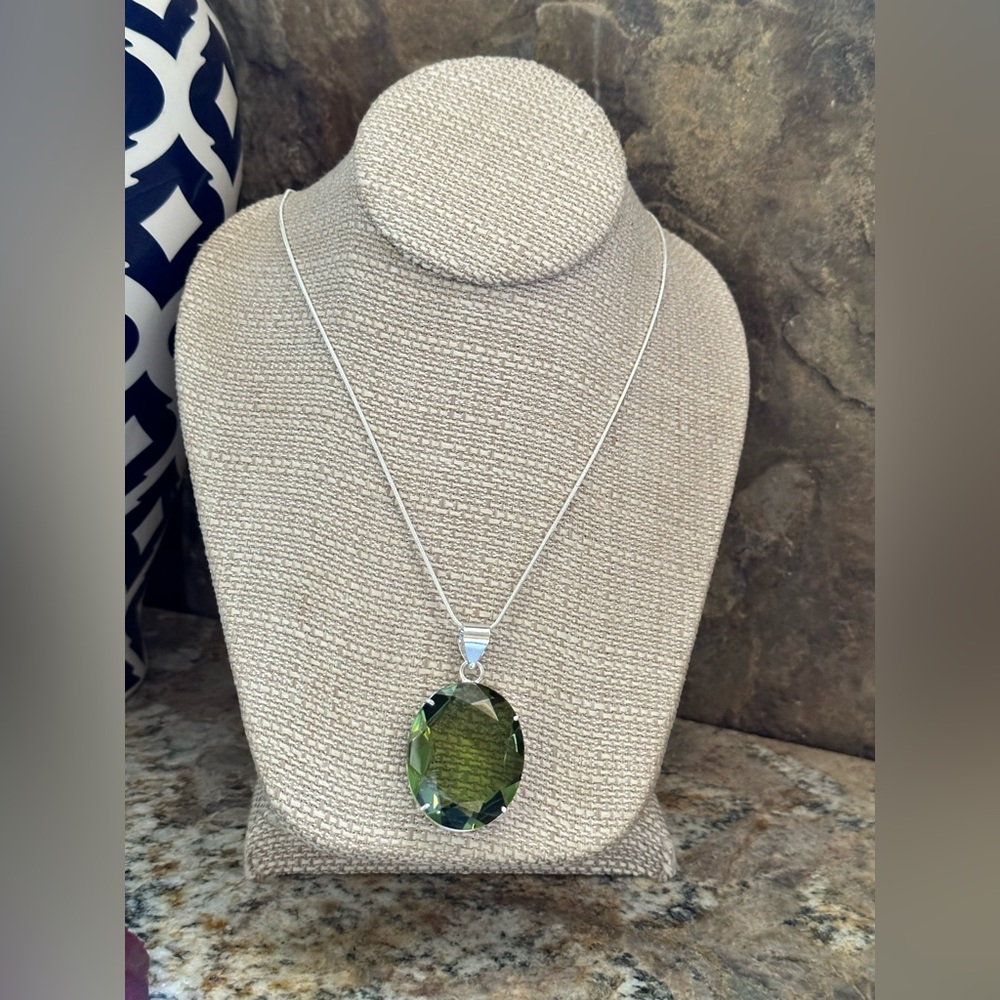 Hand Crafted Green Pendant Necklace